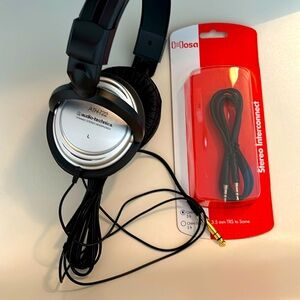 headphone and connector